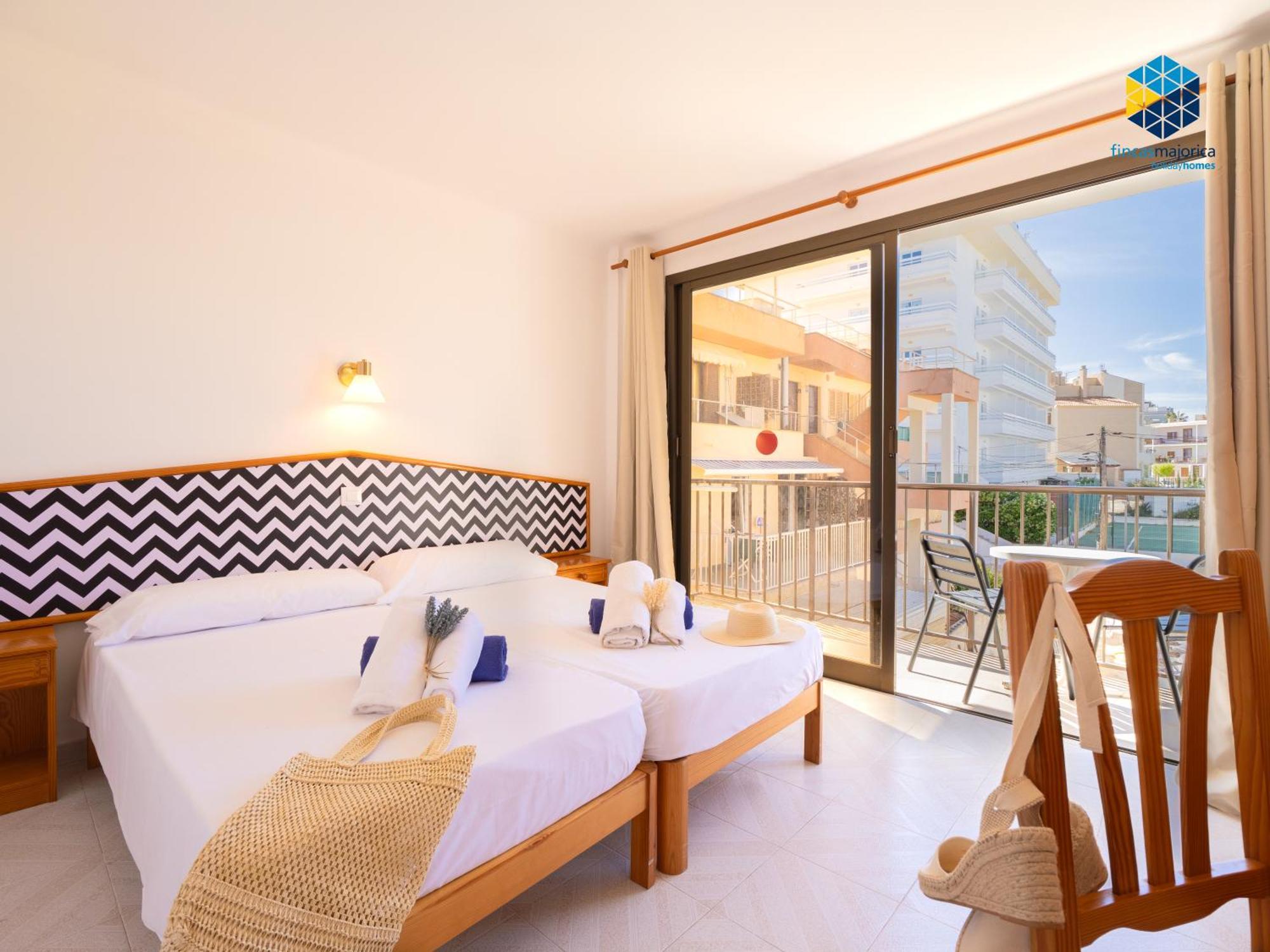 Apartamentos Bella Maria Puerto Colom Kültér fotó