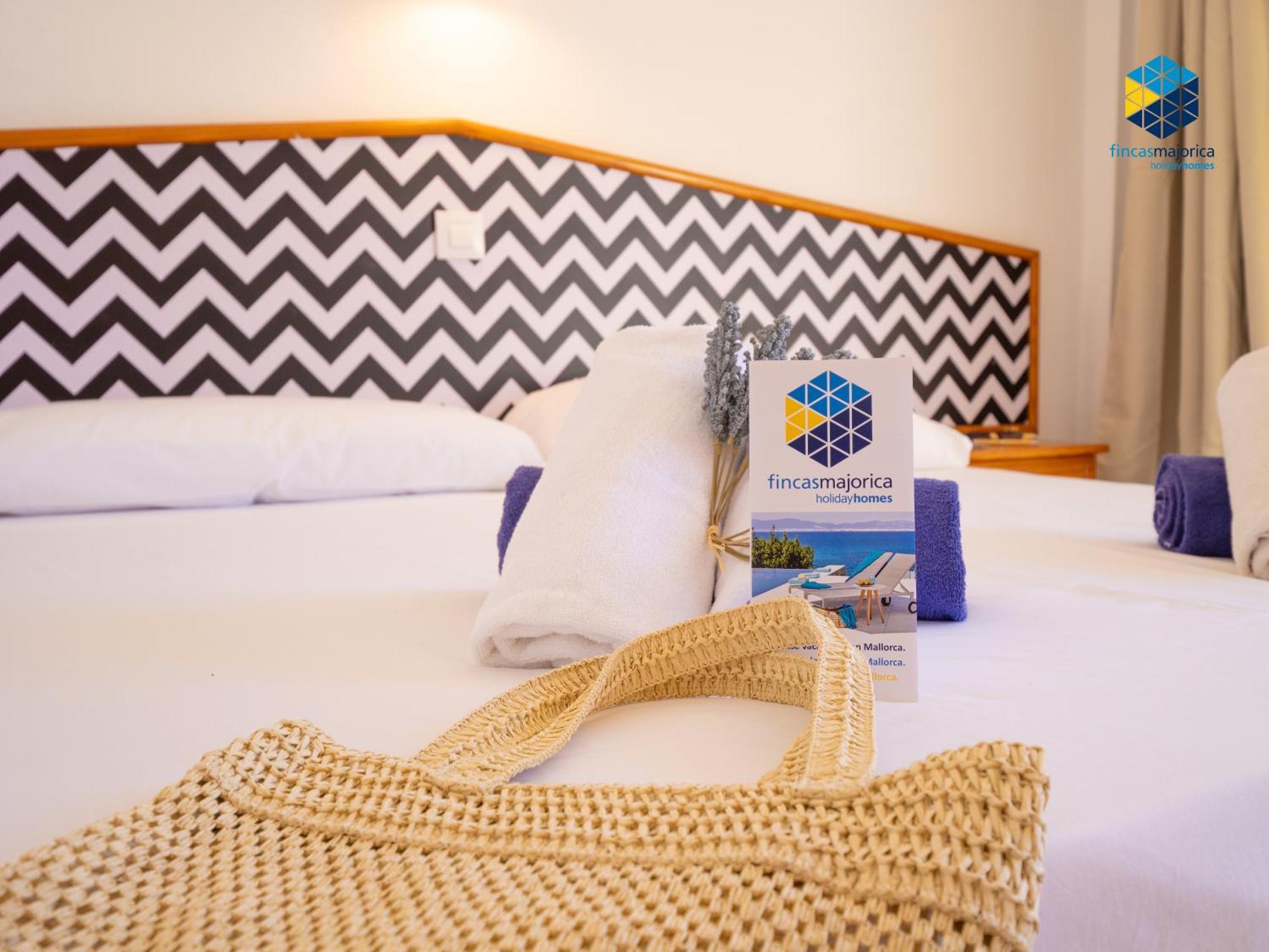 Apartamentos Bella Maria Puerto Colom Kültér fotó