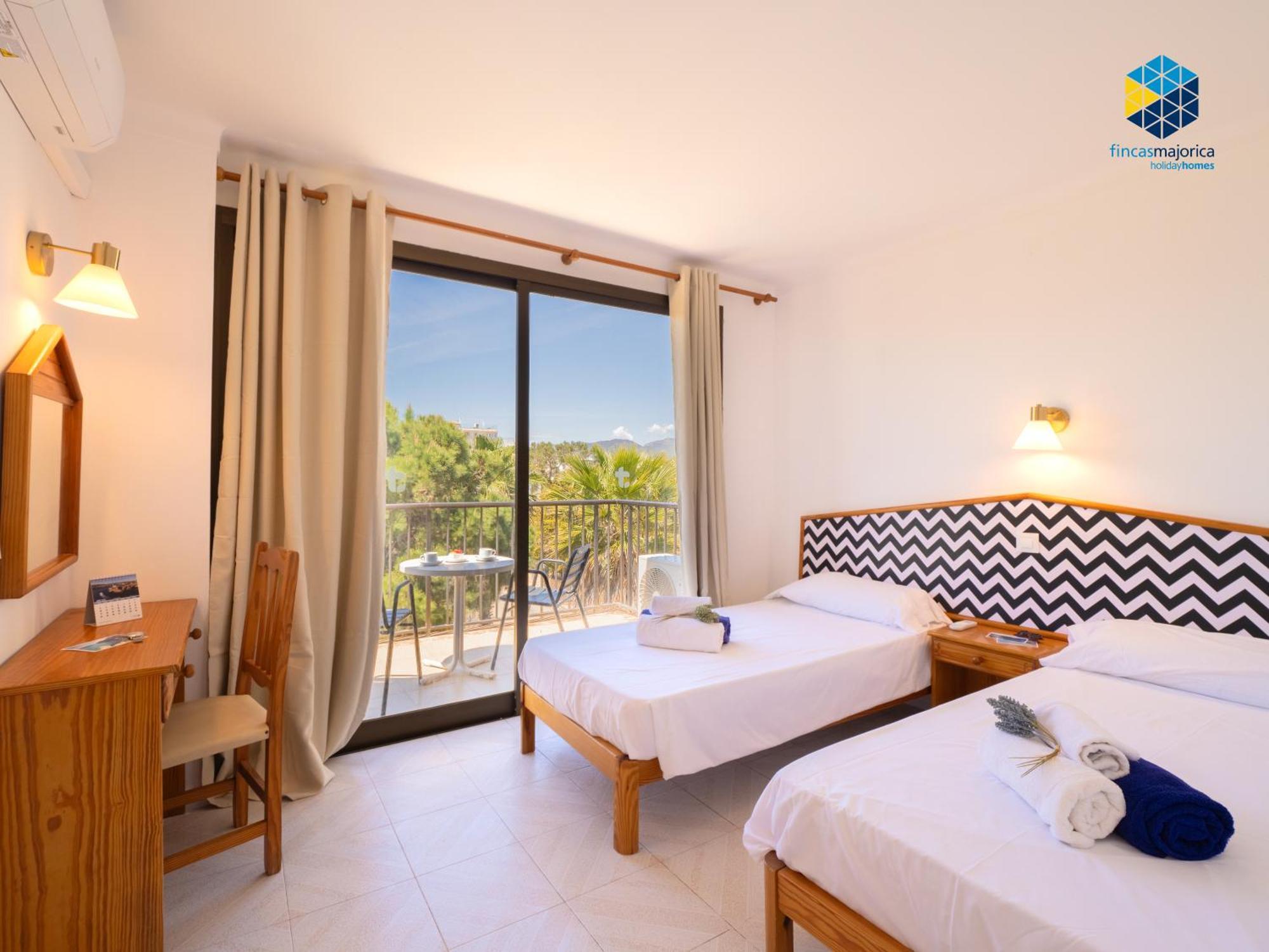 Apartamentos Bella Maria Puerto Colom Kültér fotó
